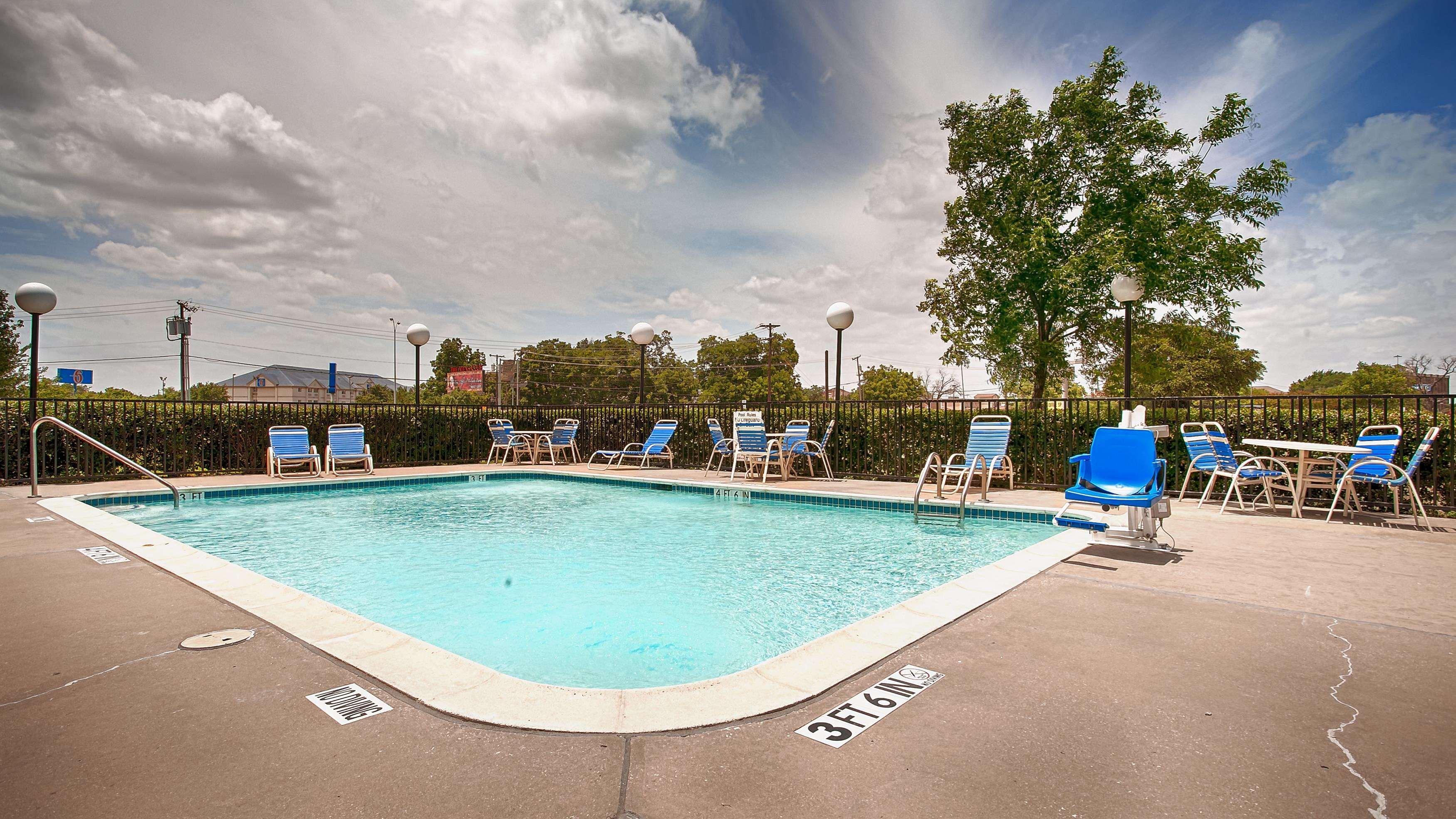 Best Western Northwest Inn Dallas Extérieur photo